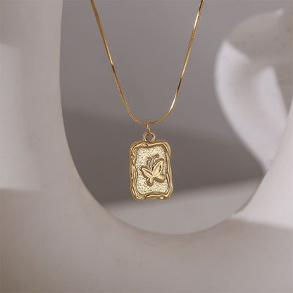 Golden Bloom Textured Pendant Necklace