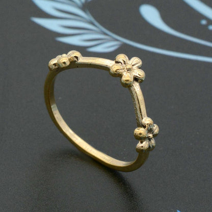 Golden Dainty Flower Ring